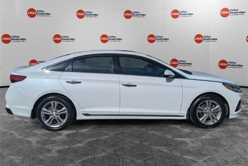 2019 Hyundai Sonata Sport photo 1