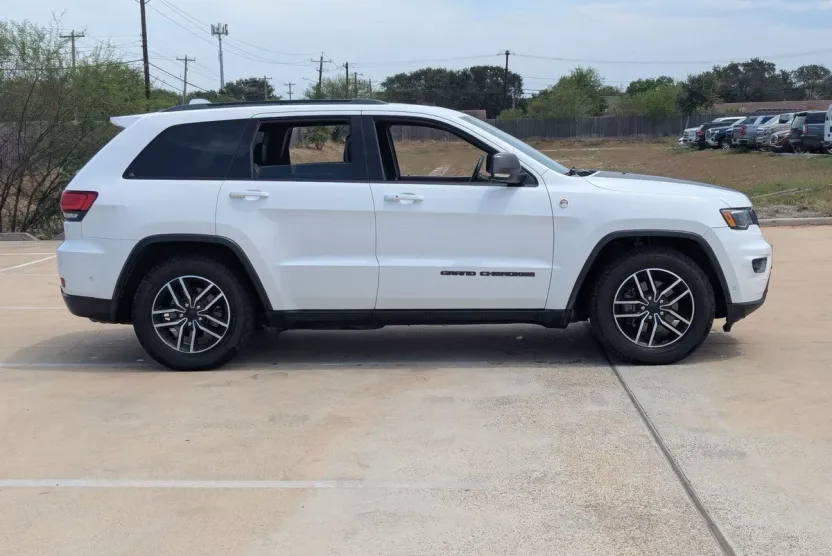 2020 Jeep Grand Cherokee Trailhawk photo 1