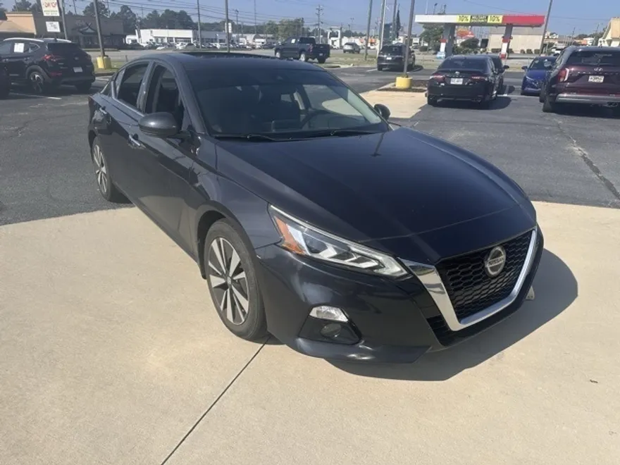 2019 Nissan Altima 2.5 SV photo 1