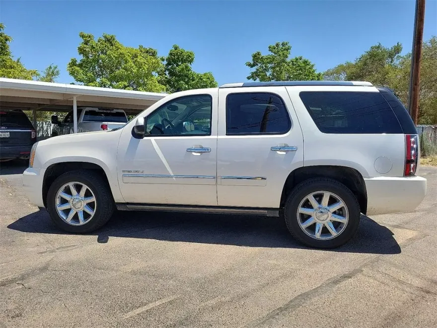 2013 Gmc Yukon Denali photo 1