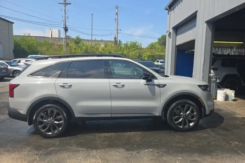 2023 Kia Sorento X-Line SX Prestige photo 1