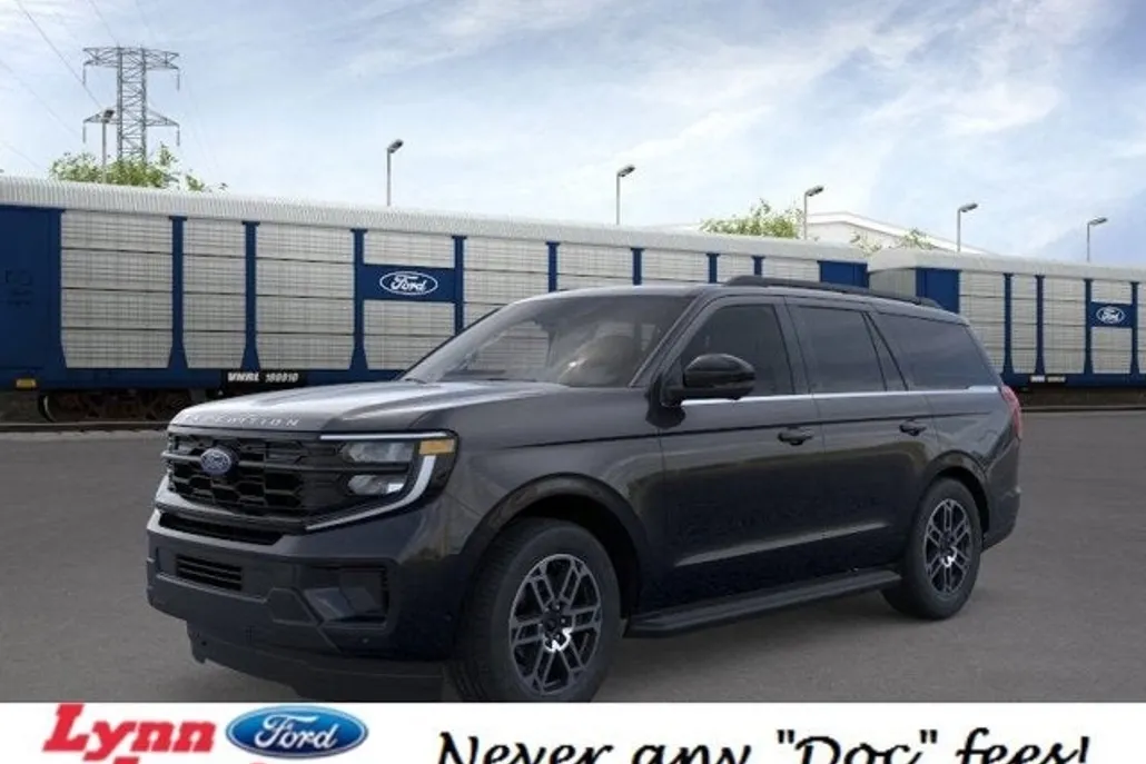 2025 Ford Expedition photo 1