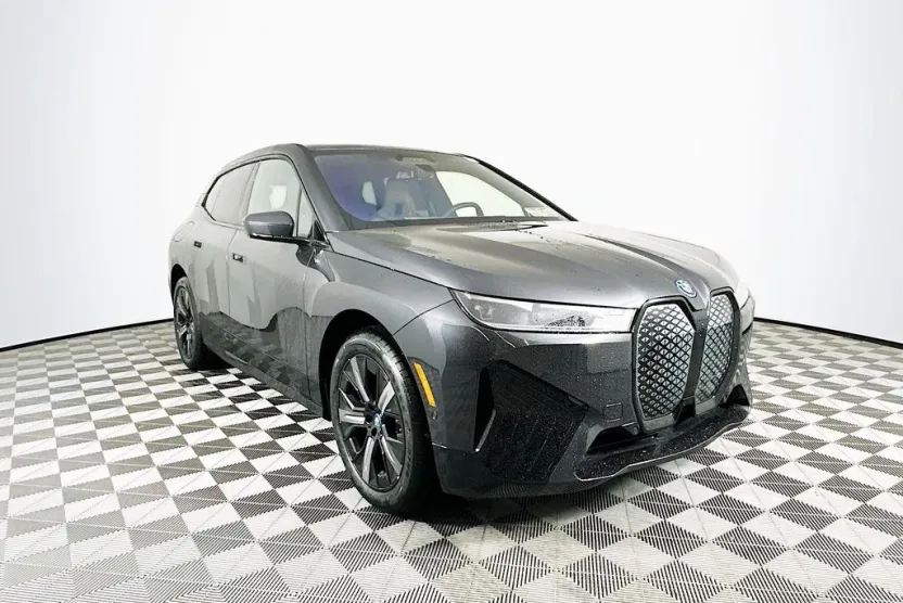 2025 Bmw iX photo 1