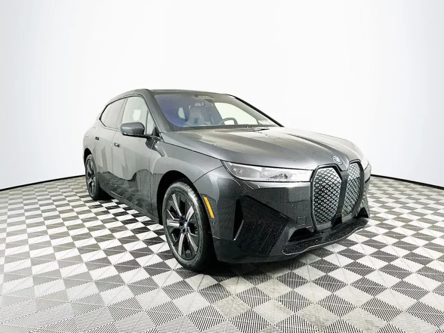 2025 Bmw iX photo 1