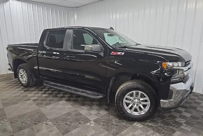 2020 Chevrolet Silverado 1500 LT photo 1