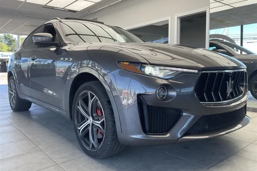 2019 Maserati Levante GTS photo 1