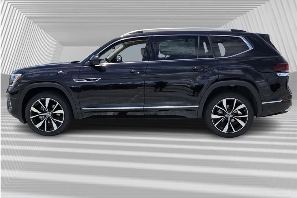2026 Volkswagen Atlas SEL Premium R-Line photo 1