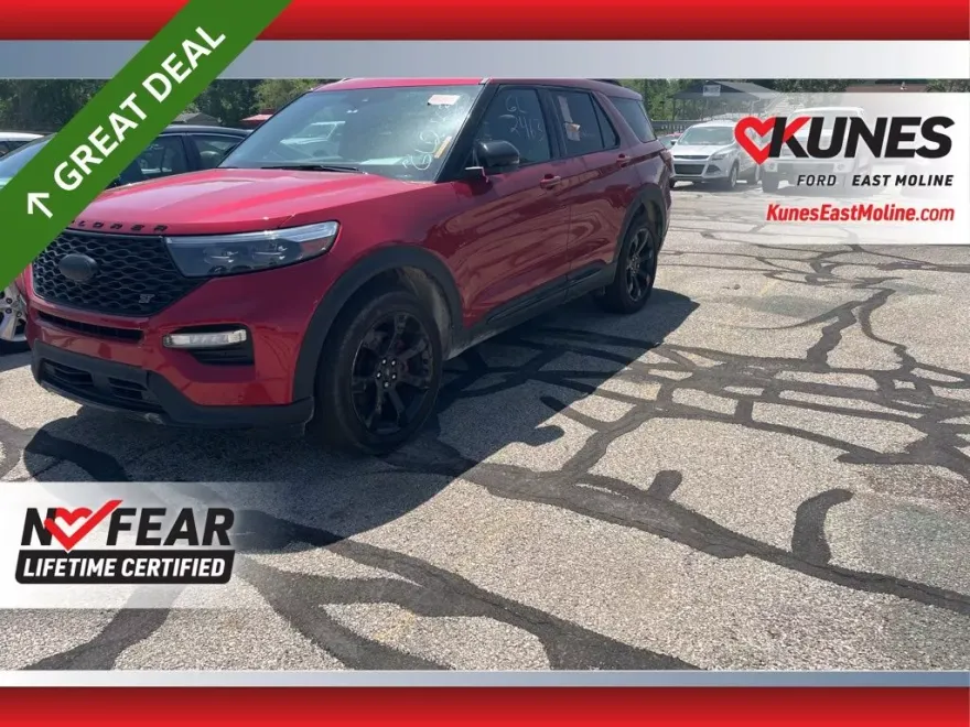 2022 Ford Explorer ST photo 1