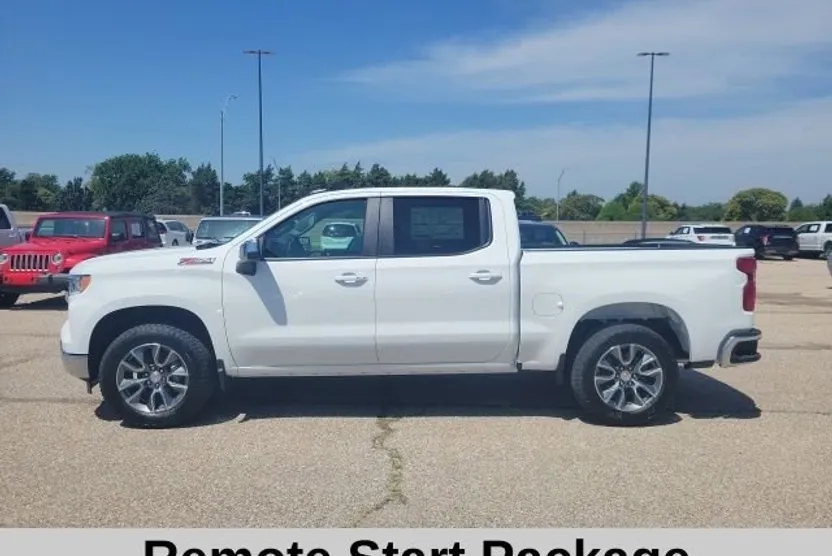 2026 Chevrolet Silverado 1500 LT photo 1
