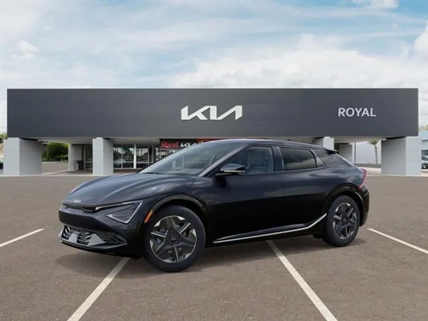 2025 Kia EV6 Light photo 1