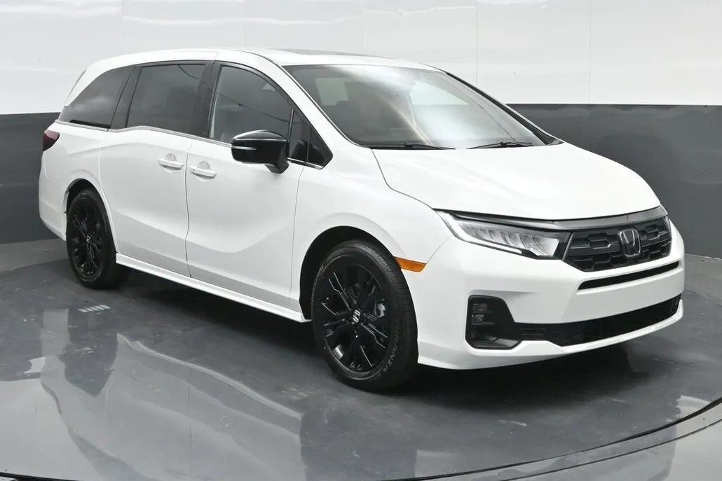 2026 Honda Odyssey photo 1