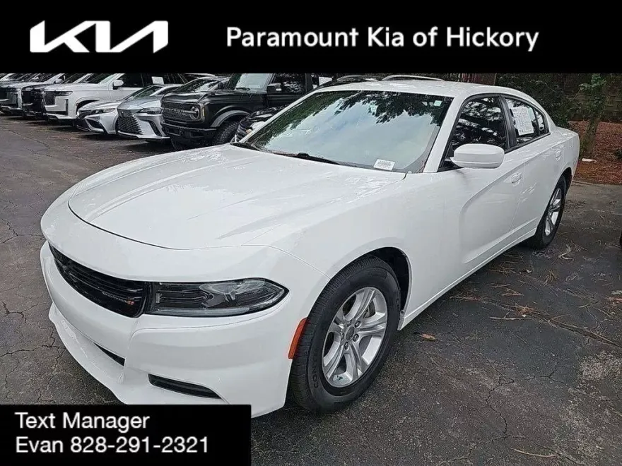 2022 Dodge Charger SXT photo 1