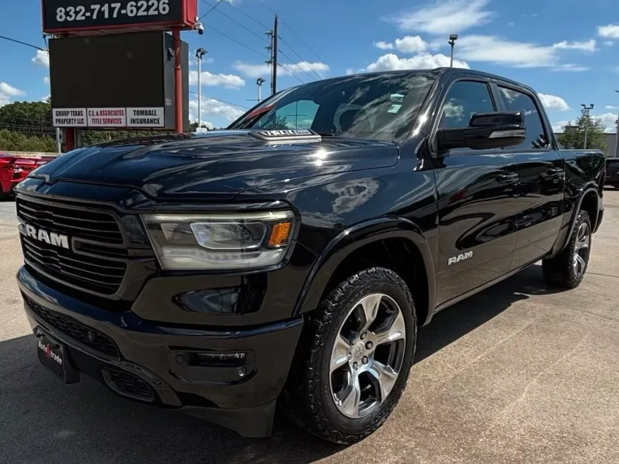 2019 Ram 1500 Laramie photo 1