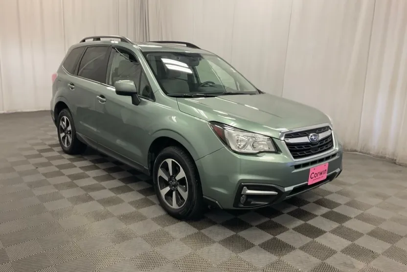 2018 Subaru Forester 2.5i Premium photo 1