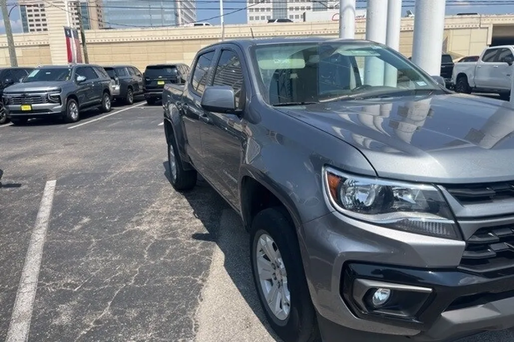 2022 Chevrolet Colorado LT photo 1
