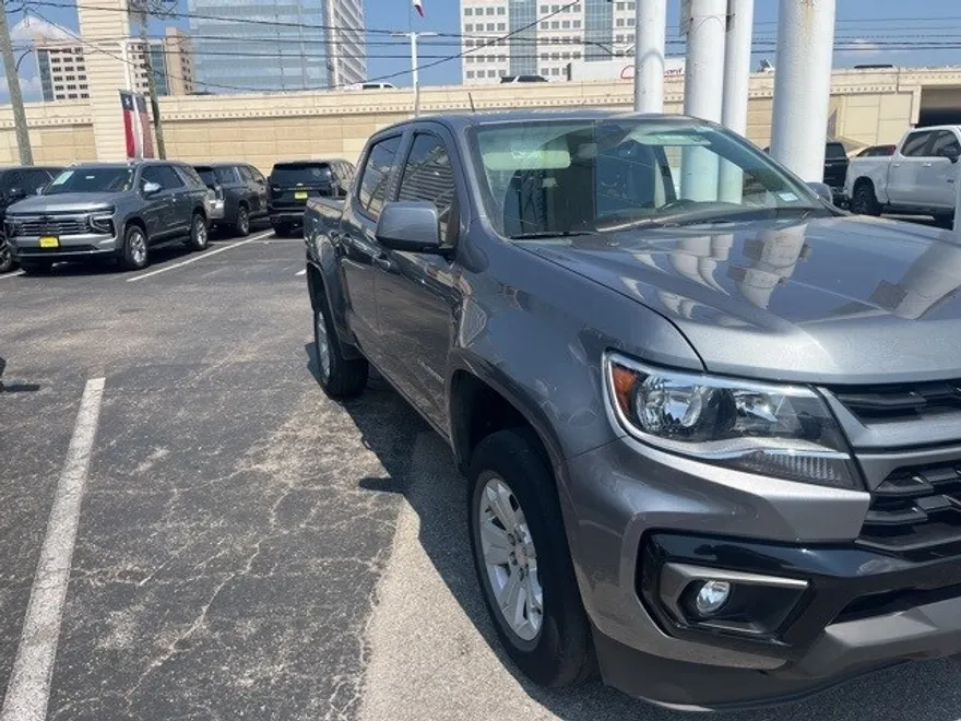 2022 Chevrolet Colorado LT photo 1