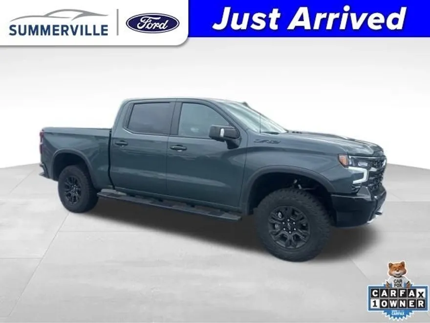 2025 Chevrolet Silverado 1500 ZR2 photo 1