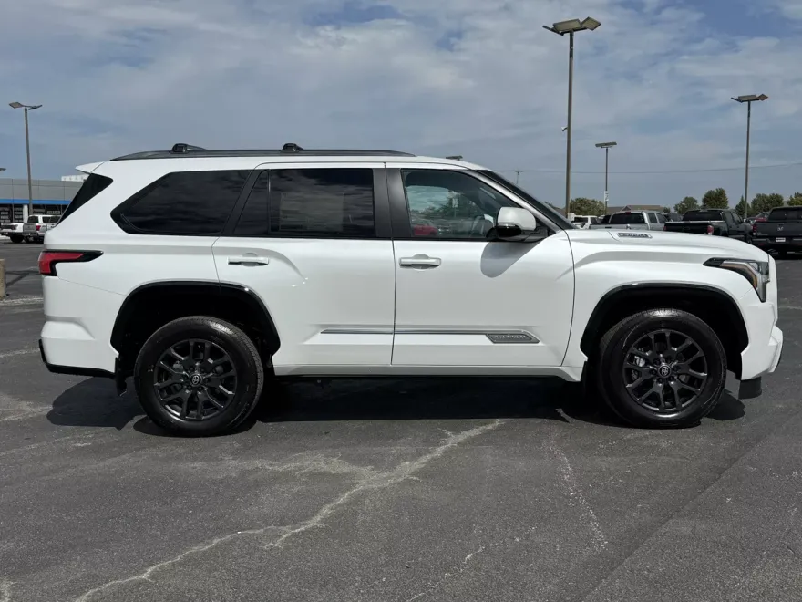2026 Toyota Sequoia Platinum photo 1