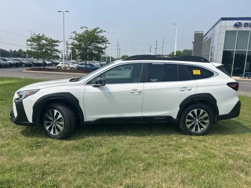 2024 Subaru Outback Limited photo 1