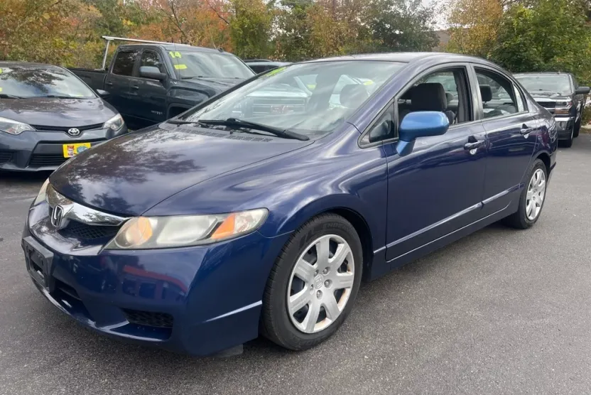 2009 Honda Civic LX photo 1