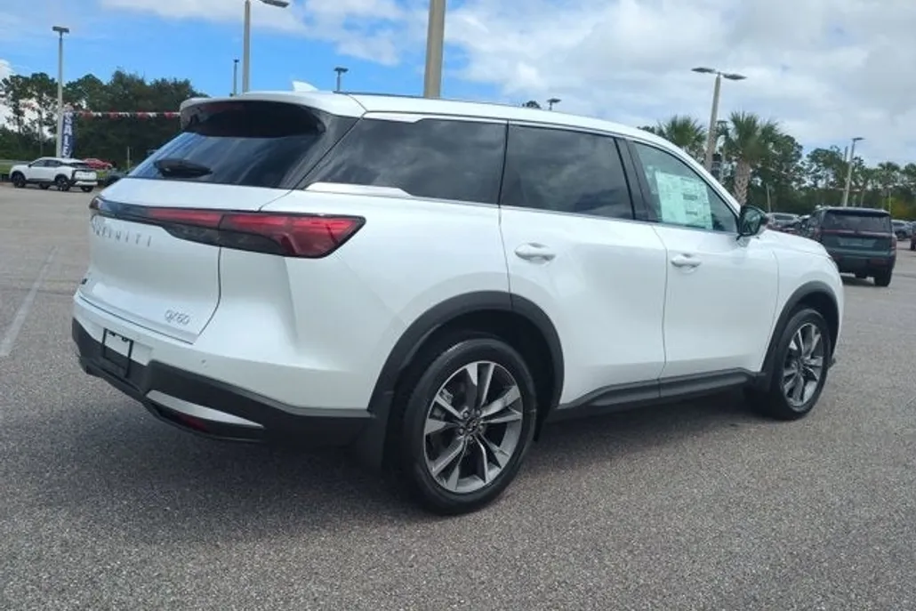 2026 Infiniti QX60 Pure photo 1