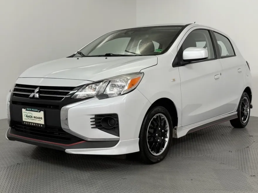 2022 Mitsubishi Mirage ES photo 1