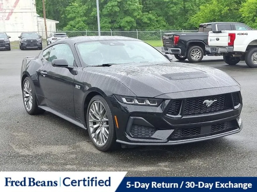 2024 Ford Mustang GT Premium photo 1