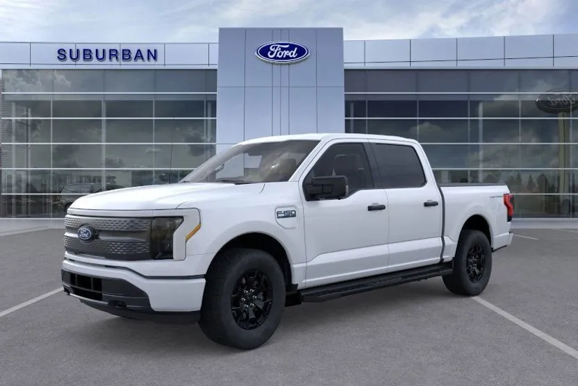 2025 Ford F-150 Lightning XLT photo 1