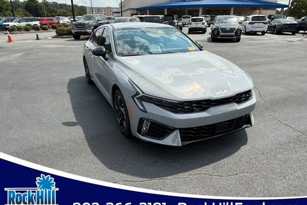 2025 Kia K5 GT-Line photo 1