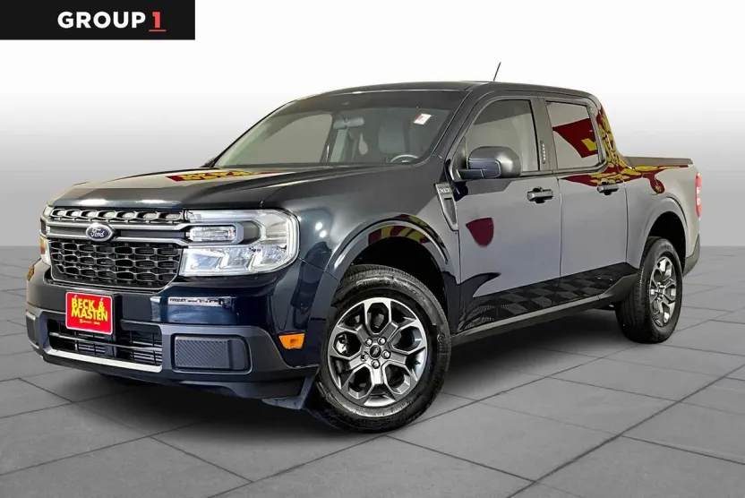 2023 Ford Maverick XLT photo 1