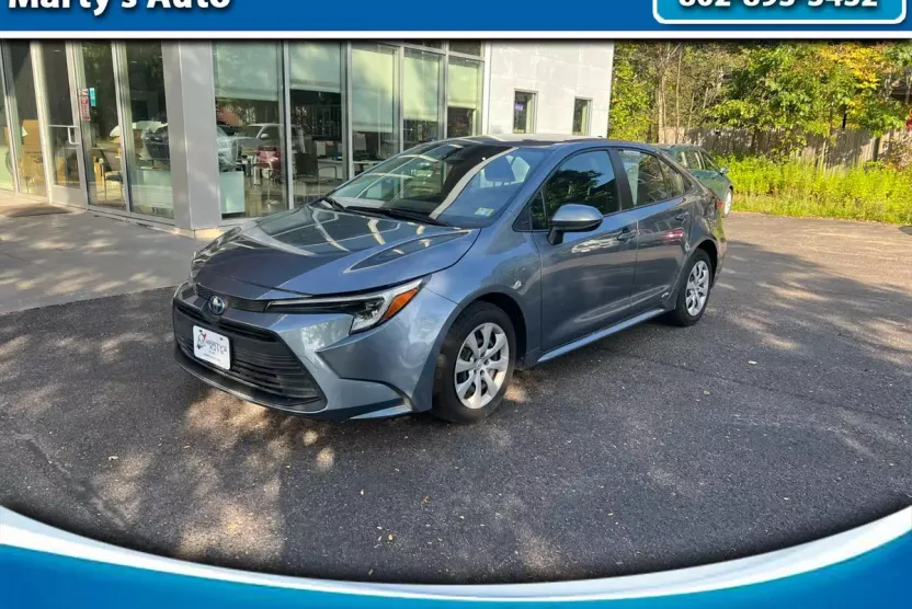 2023 Toyota Corolla LE Hybrid photo 1