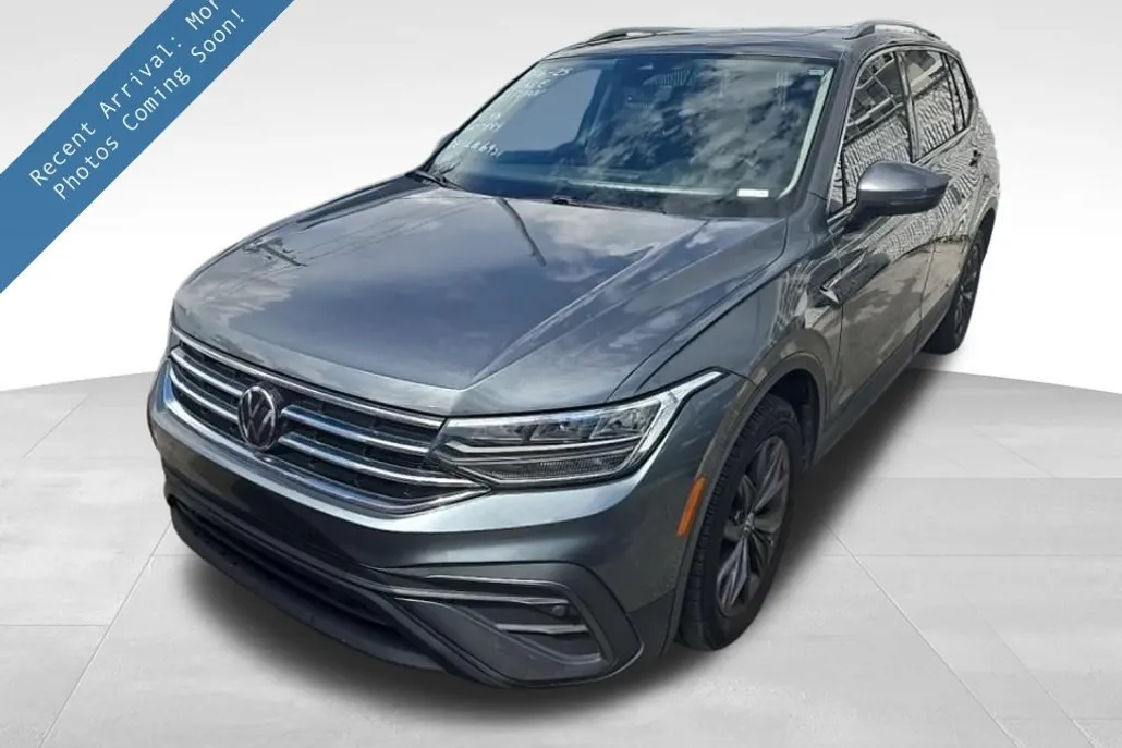 2022 Volkswagen Tiguan SE photo 1