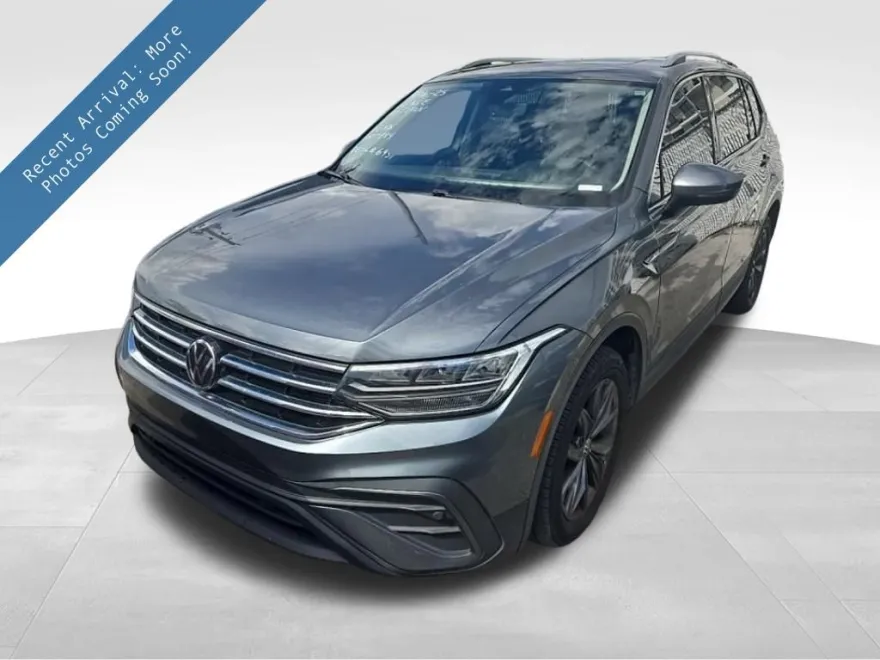 2022 Volkswagen Tiguan SE photo 1