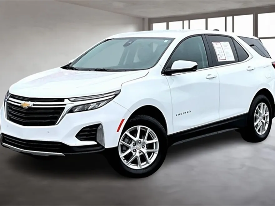 2023 Chevrolet Equinox LT photo 1