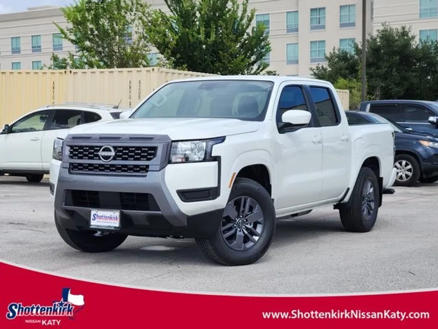 2025 Nissan Frontier SV Crew Cab photo 1