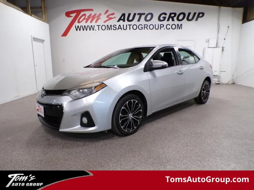 2014 Toyota Corolla S photo 1