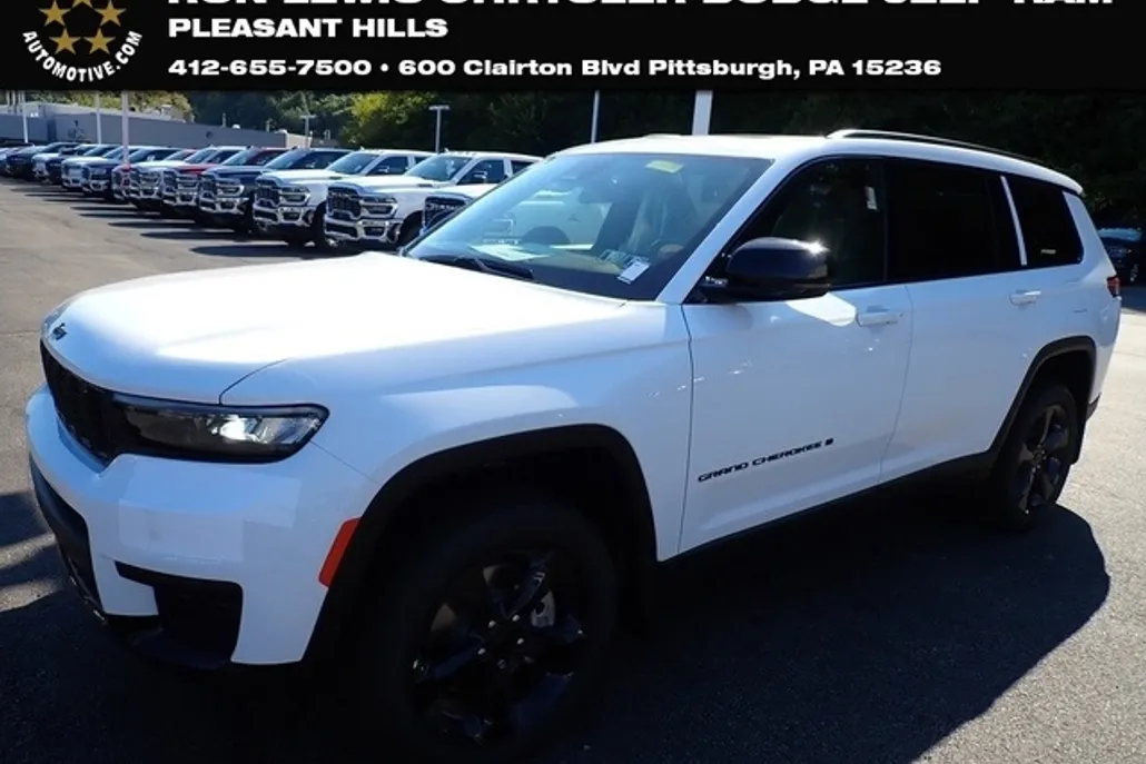 2025 Jeep Grand Cherokee Altitude photo 1