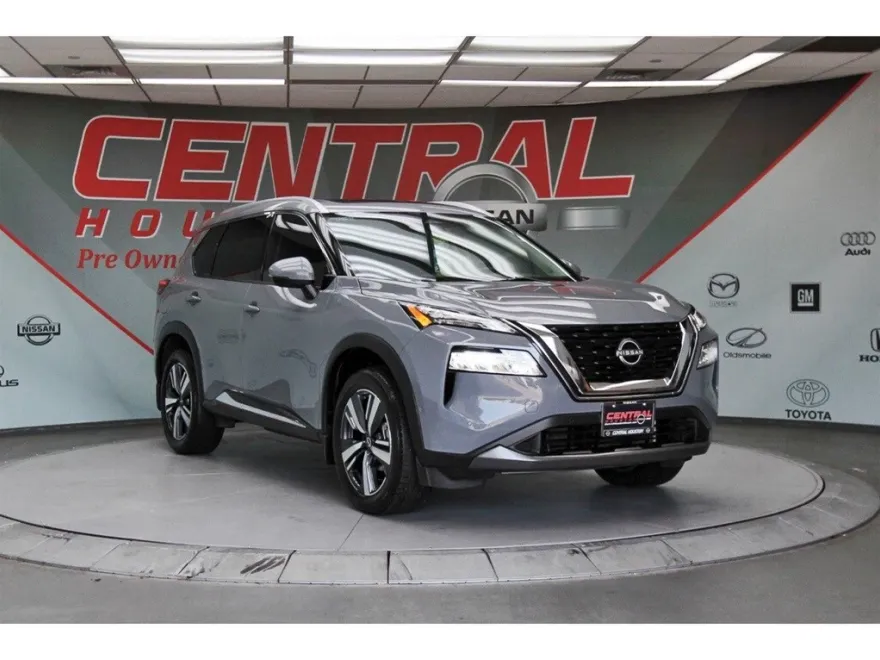 2023 Nissan Rogue SL photo 1
