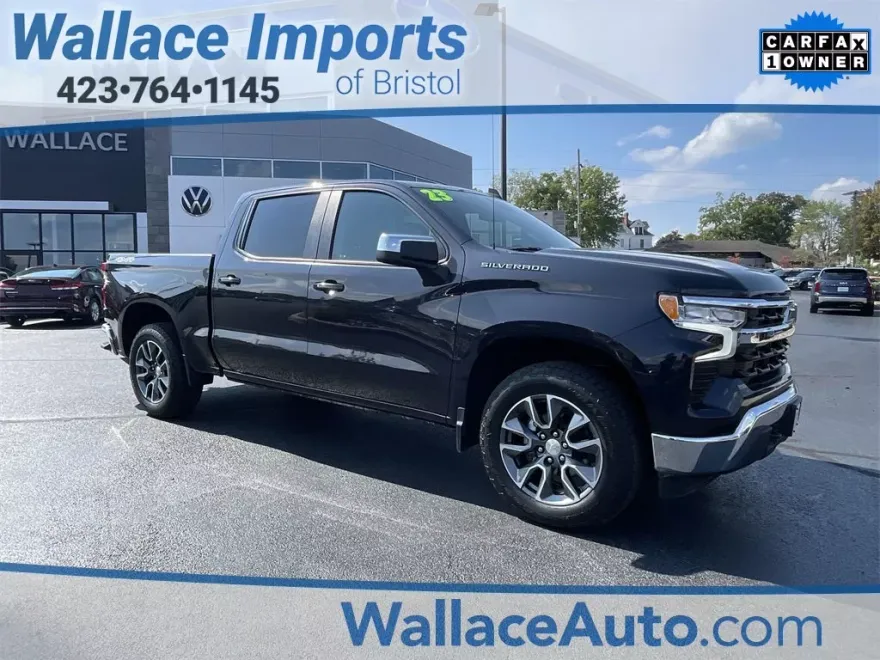 2023 Chevrolet Silverado 1500 LT photo 1