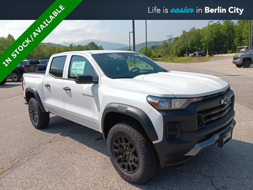 2026 Chevrolet Colorado Trail Boss photo 1