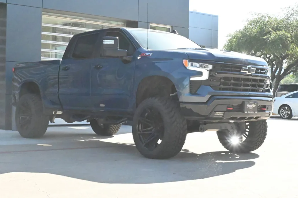 2024 Chevrolet Silverado 1500 LT Trail Boss photo 1