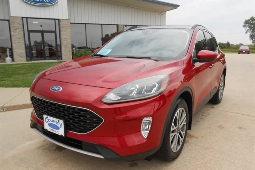 2021 Ford Escape SEL photo 1