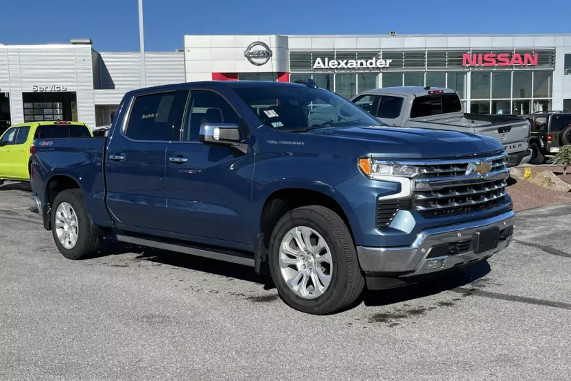 2024 Chevrolet Silverado 1500 LTZ photo 1