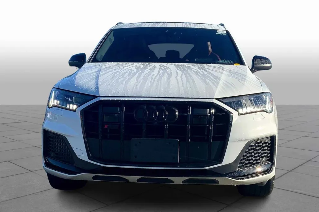 2023 Audi SQ7 Prestige photo 1