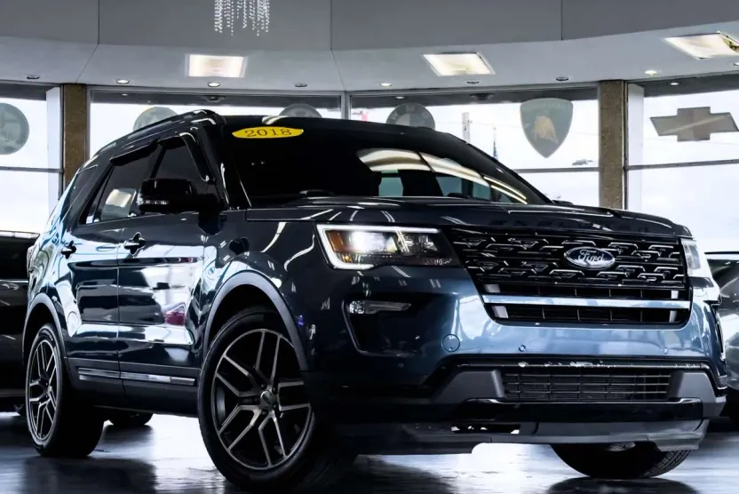 2018 Ford Explorer Sport photo 1