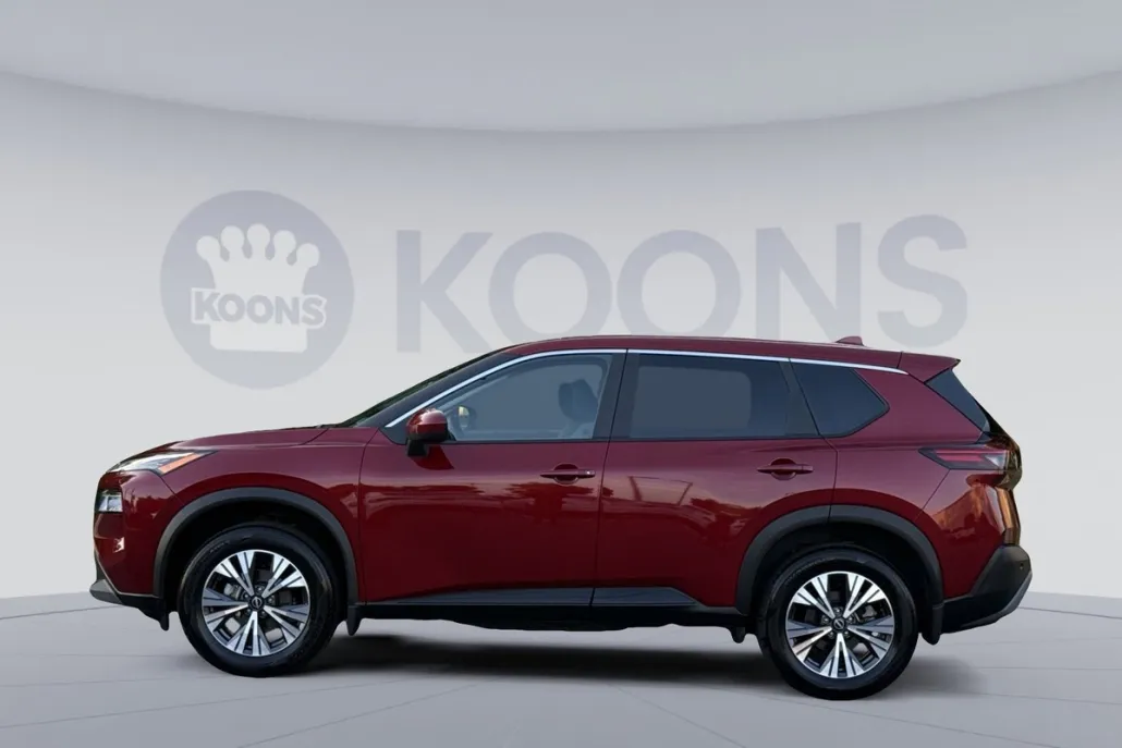 2023 Nissan Rogue SV photo 1