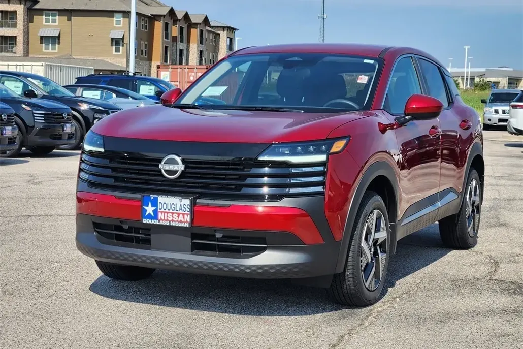 2025 Nissan Kicks SV photo 1
