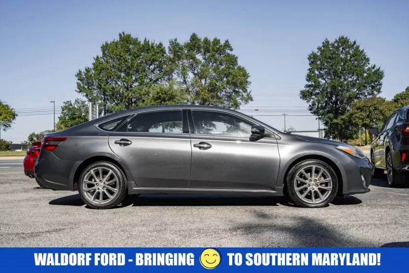 2015 Toyota Avalon Base photo 1