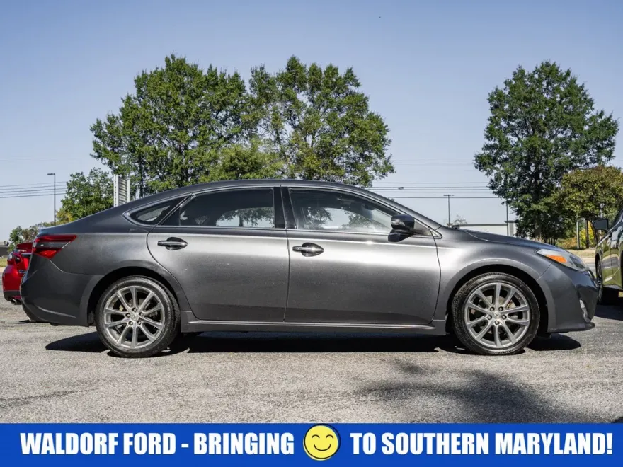 2015 Toyota Avalon Base photo 1