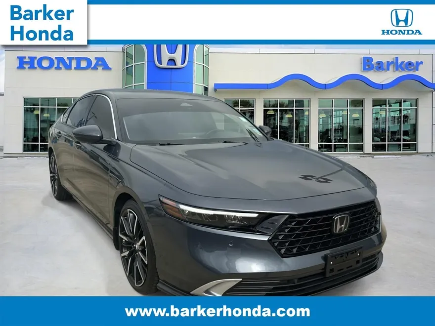 2024 Honda Accord Hybrid Touring photo 1